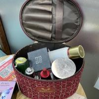 红色中号 时尚小香风旅行手提圆筒固体横款彩妆收纳大容量多功能护肤品便携