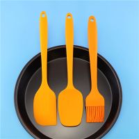 烘焙工具大号一体硅胶刮刀刮铲刮勺奶油抹刀厨房抹油刷烧烤抹油刷|桔橙色 大号一体硅胶（油刷）