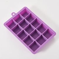 硅胶冰格家用带盖制冰盒婴儿辅食盒自制创意冰箱做冻冰块模具