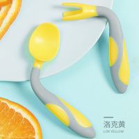 小宝宝学吃饭训练勺子短柄把儿童婴儿硅胶辅食叉勺不锈钢餐具套装|度可弯曲-洛克黄(送收纳盒)