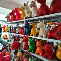 早教音乐跳跳马加大加厚充气玩具蜜蜂兔子恐龙独角兽骑马儿童玩具|随机一款[1-6岁] 不送球[标配充气泵]