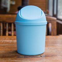 桌面卡通垃圾桶可爱少女心卧室家用小号有带盖迷你创意车载收纳桶|蓝色款[摇盖]