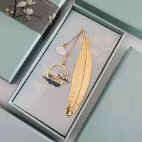 锦鲤附体逢考必过中高考祝福励志考研考试不挂科羽毛书签礼物