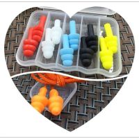 1对/5对硅胶圣诞树型无线防噪音耳塞套装游泳装用品成人防水耳塞