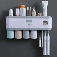 牙刷置物架吸壁式刷牙杯挂墙式挤牙膏卫生间免打孔漱口杯套装