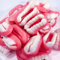 万圣节谁是凶手软糖果创意整人恶搞怪聚会Paty案发现场眼珠牙齿手 吸血鬼牙齿软糖250克