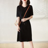 灵感来约 女士套装裙2021新款夏季休闲洋气连帽短袖+半身裙两件套 黑色 M