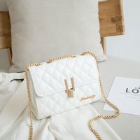 春上新女包2021新款潮斜挎包女小包ins单肩包时尚百搭菱格链条包 小号白色