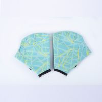 亲水户外游泳装备鸭掌蹼游泳手套划水掌潜水水上用品手蹼手套 碧绿印花 S