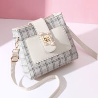 鳄鱼包包女新款潮韩版时尚单肩女包百搭单肩斜挎包女士水桶包 米色格子[米色]
