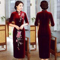 新款绣花金丝绒旗袍中长款宴会礼服2020春秋七分袖改良旗袍连衣裙 酒红牡丹滴水领长款 M 建议体重80-95斤左右