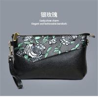蕾琳头层牛皮手拿包女新款手机包真皮单肩斜跨小方包容量气质包 白色玫瑰不规则花纹