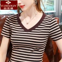 俞兆林条纹t恤女2021年新款夏季女装短袖体恤性感锁骨v领紧身上衣 咖啡色条纹 S 建议90斤以下