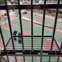 阳台室外晒鞋架栏杆晾晒架窗外免打孔晾衣架毛巾防盗网窗户外挂架 黑色 长80宽30cm