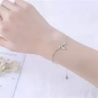 嫩芽树叶子手链女韩版简约清新绿色猫眼石手饰学生闺蜜礼物 小嫩芽手链