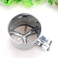 小号 外直径10.5CM高9.5CM 手动杯式面粉筛子 面粉筛杯 不锈钢手拉式面粉筛 糖粉筛 烘焙器具