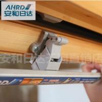 阁楼天窗配件撞锁扣木质天窗把手自碰锁斜屋顶窗拉杆配件开关撞锁