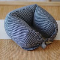 藏青灰细条 靠枕午休趴睡枕无印荞麦U型枕头枕芯护颈脖子颈椎U形便携飞机旅行