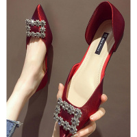 苏芈红色婚鞋2021新款新娘鞋浅口尖头平底水钻配裙子单鞋女豆豆瓢鞋秋