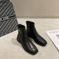 短靴女2021新款韩版ins潮百搭米色网红瘦瘦靴子英伦风马丁靴