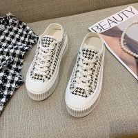 帆布鞋女2022年春季新款小众街拍潮鞋百搭饼干底小白鞋超火休闲鞋