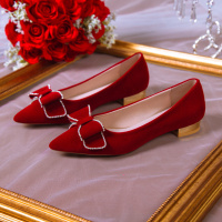 红色婚鞋女粗跟2022年春季新款平底新娘鞋不累脚秀禾婚纱两穿单鞋
