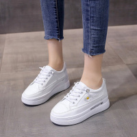 女鞋2022年春季新款网红百搭小白鞋女内增高厚底轻便软底运动板鞋