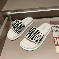 厚底松糕凉拖鞋女外穿2022春季新款网红斑马纹室内洗澡一字拖