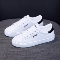 些久2021年春秋新款网红小白女鞋春款百搭休闲运动板鞋春秋季薄款