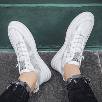 些久秋季小白鞋男懒人一脚蹬春秋板鞋中帮白鞋青少年迷彩运动休闲潮鞋