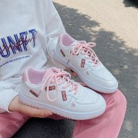 2021夏季新款设计感甜酷少女百搭爱心创可贴粉色小白鞋可爱jk板鞋
