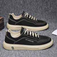 秋季男鞋防水防滑厨房工作皮鞋休闲男士厨师工地上班百搭透气板鞋