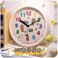 彩色挂钟+随机贴纸 直径22.5cm 8英寸 挂墙儿童房间挂钟爱小创意卡通钟表卧室表客厅家用涂鸦ins风时钟