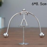 普通包装平衡人迷你小号 创意桌面牛顿摆球撞球小摆件生日礼物小饰品书桌办公桌家居装饰品