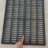 黑地板30*50 兔笼底板宠物笼底板兔子用塑料底板防啃防咬兔用漏粪板脚底板笼子