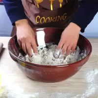 小号红盆[口径33厘米] 厂家直销特色老式手工大号加厚加深陶瓷和面盆粗陶发面揉面盆特价