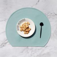 薄荷绿 硅胶半圆形 38*33cm 餐桌隔热垫简约现代桌布田园风格防滑垫桌面硅胶桌垫中式防水防油