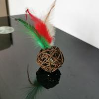 1只装 猫咪玩具彩色羽毛铃铛藤球磨爪啃咬发声互动逗猫自嗨玩具宠物用品