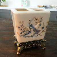 蓝孔雀牙刷架 欧式创意浴室牙刷架卫生间洗漱套装情侣套装牙具座牙膏架刷牙杯。