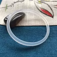 荔枝冻白50mm一个 天然玛瑙冰种荔枝冻白玉髓手镯女细圆条叮当镯烟灰色极细玉镯一对