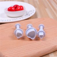 爱心压模3件套 翻糖压花模具宝宝辅食蝴蝶面花样馒头包子卡通面点家用工具33件套