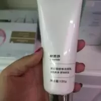 欧芭莎洋甘菊洗面奶 欧芭莎洋甘菊洗面奶