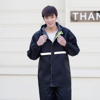 藏蓝轻便款 XL 穿式摩托车男防暴雨女士开衫骑行雨衣套装。薄款男式外卖骑手防水