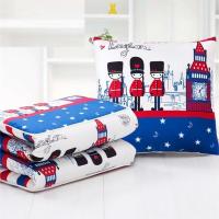 儿合一靠背垫汽车上双面图案抱枕被子两用汽车内可折叠沙发办靠垫