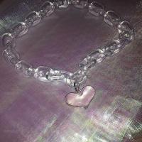 亚克力粉色爱心项链 ins泫雅风少女情怀温柔软妹爱心链条亚克力项圈锁骨链夸张粗项链