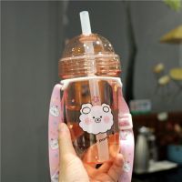 粉色/带背带-560ml 可爱卡通小熊带背带水壶学生儿童便携吸管杯大容量珍珠奶茶塑料杯