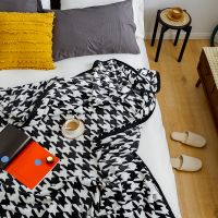千鸟格黑[热门推荐款] 120*200cm[约1.5斤] 北欧珊瑚绒毛毯夏季薄款毯子办公室午睡毯沙发毯单人学生冬季加厚