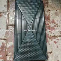 混凝土条纹地砖模具庭院公园水泥彩砖防滑花纹砖面包砖塑料模具