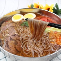 特色冷面乔麦健身凉面正宗黑麦低脂餐饱腹韩式小吃荞麦面酱汁