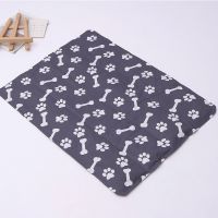宠物冰垫狗狗猫咪夏季睡垫耐咬凉席垫坐垫物理降温床垫凝胶冰垫 15*30cm 灰色骨头